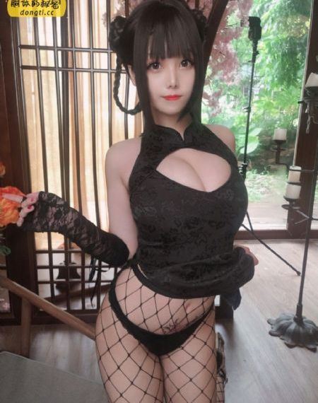 门卫大爷吃了刘静的奶头小说_BD国语免费高清观看