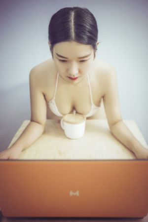 久久影院男男_高清高清在线